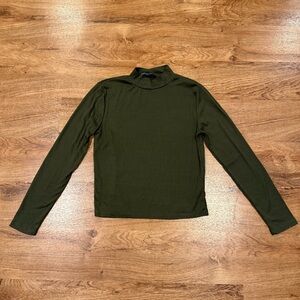 Brit & Bri Green Ribbed Mock Neck Long Sleeve Shirt, Women's sz. S